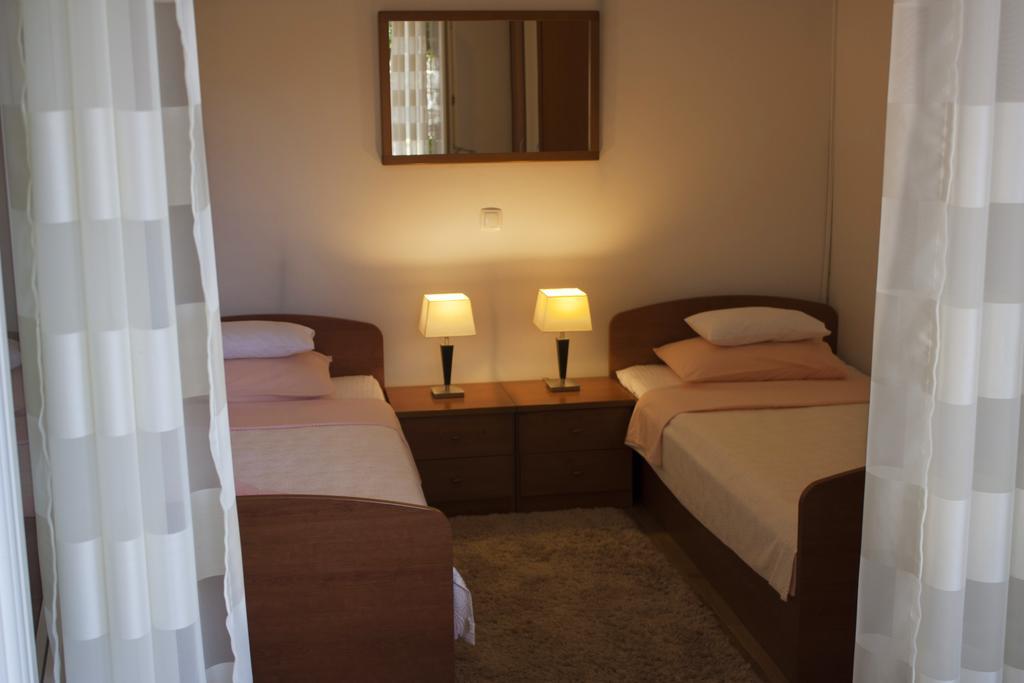 Green Park Apartments دوبروفينك الغرفة الصورة