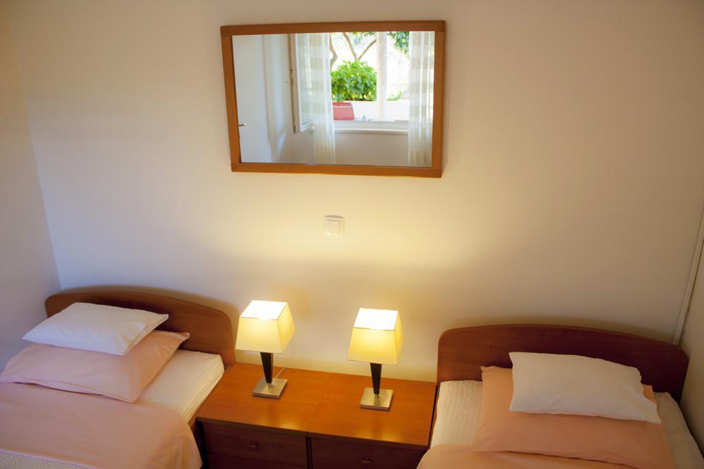 Green Park Apartments دوبروفينك الغرفة الصورة