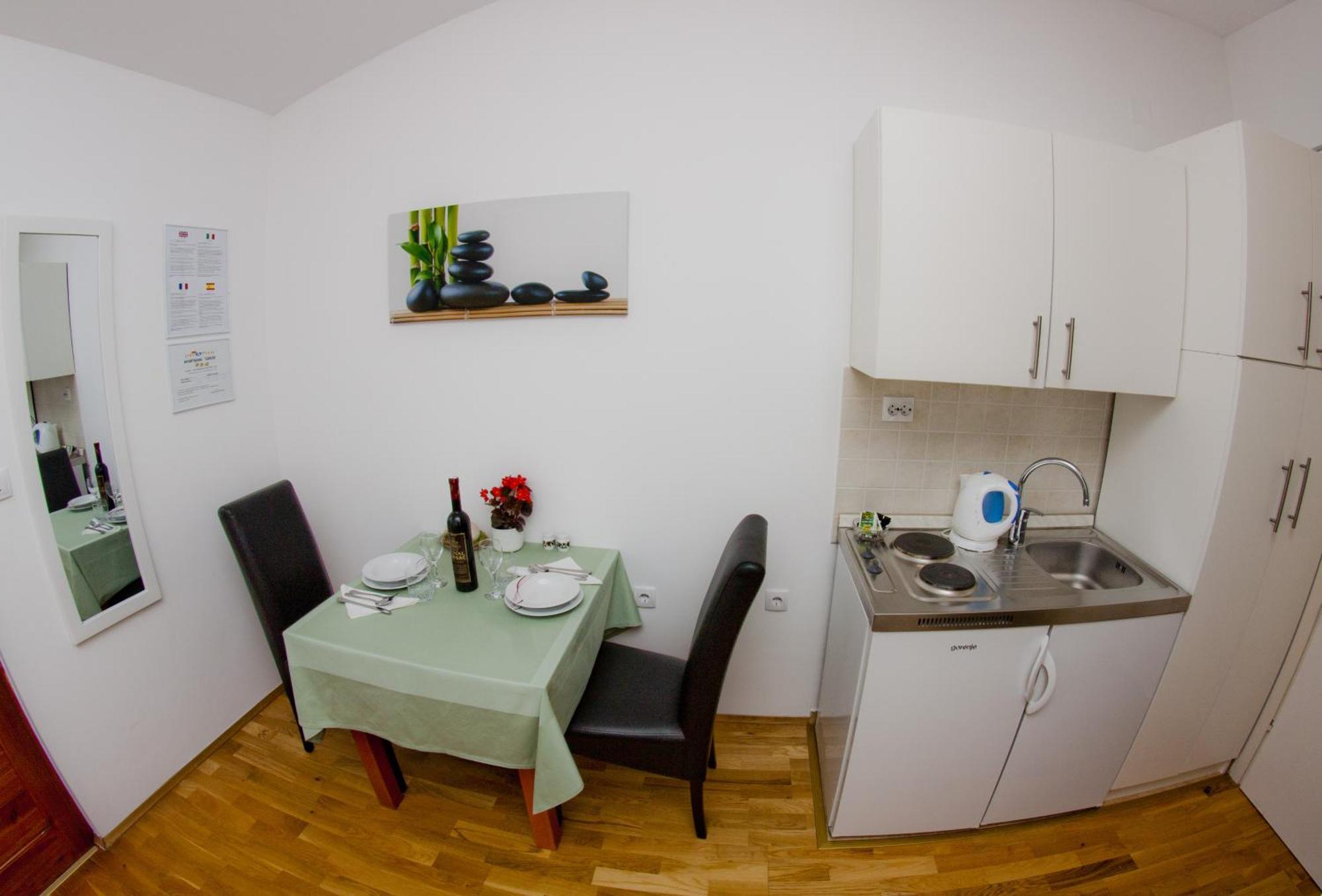 Green Park Apartments دوبروفينك الغرفة الصورة
