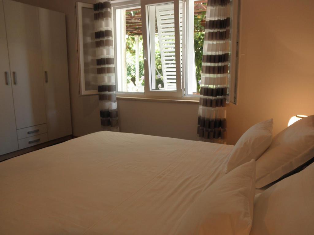 Green Park Apartments دوبروفينك الغرفة الصورة